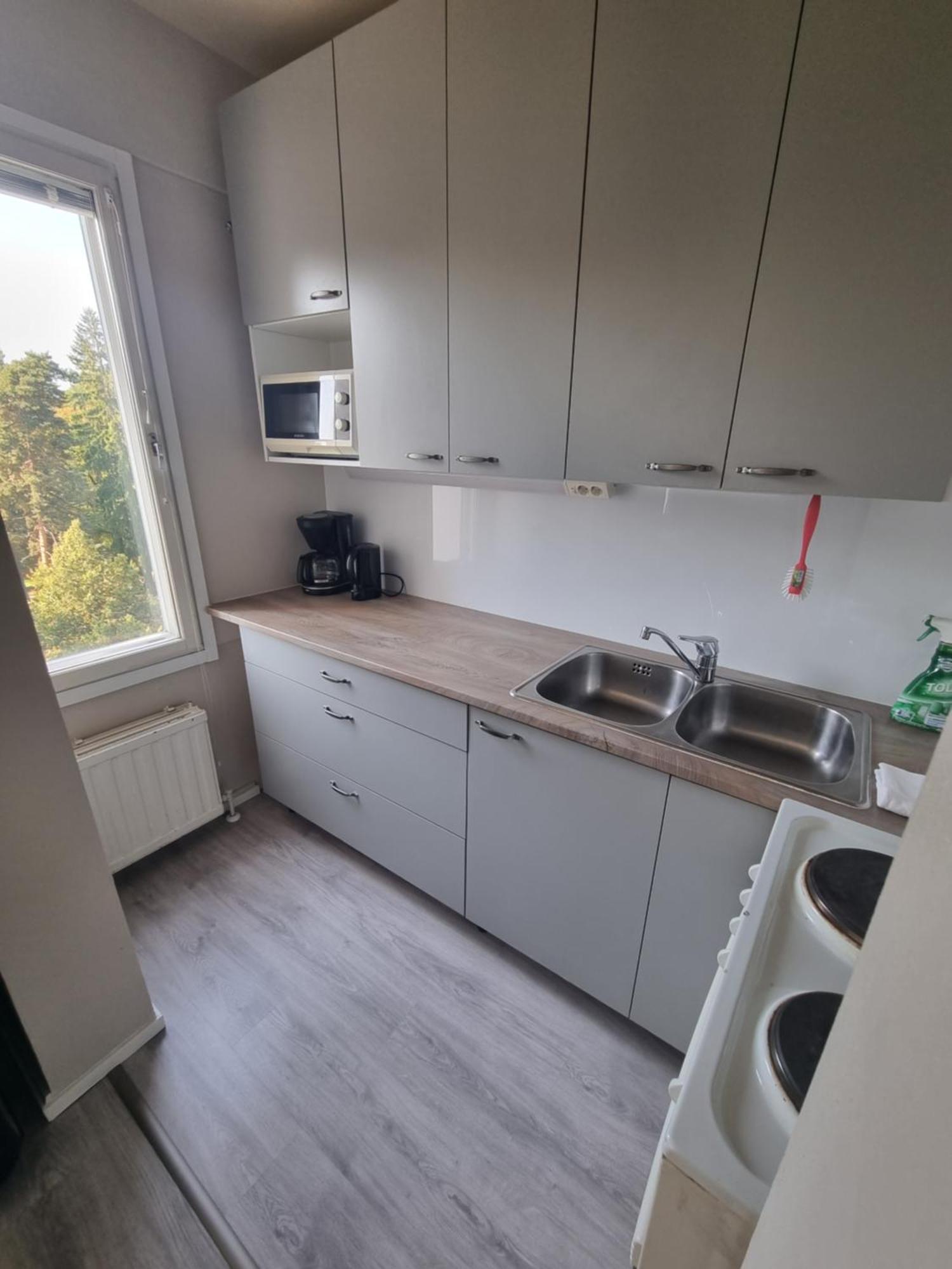 Ylimmaen Kerroksen Yksioe Laehellae Matkakeskusta Apartamento Lappeenranta Exterior foto